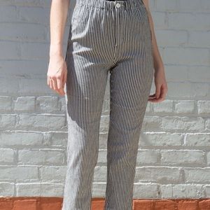 NEVER WORN “TILDEN” BRANDY MELVILLE PANTS